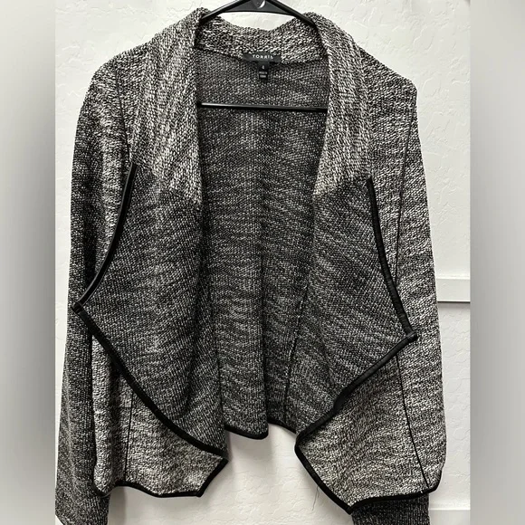 Torrid Sz 4 Cardigan/Jacket. EUC - Picture 1 of 5